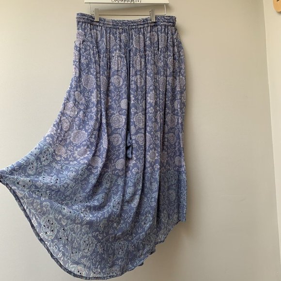 EAST Full Long Maxi Skirt Size Large Chiffon Asymmetrical Hem Gypsy Boho Sequins - Picture 3 of 11